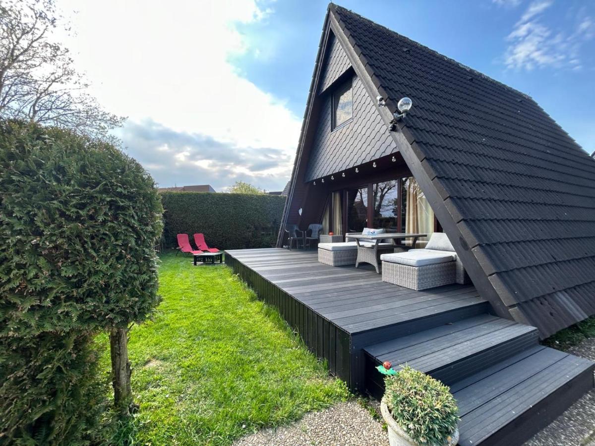 Haus Blume Villa Carolinensiel Exterior foto